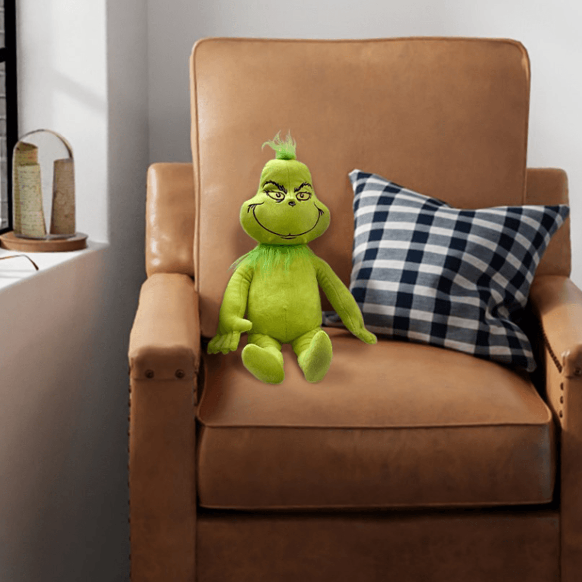Grinch pillow best sale pet